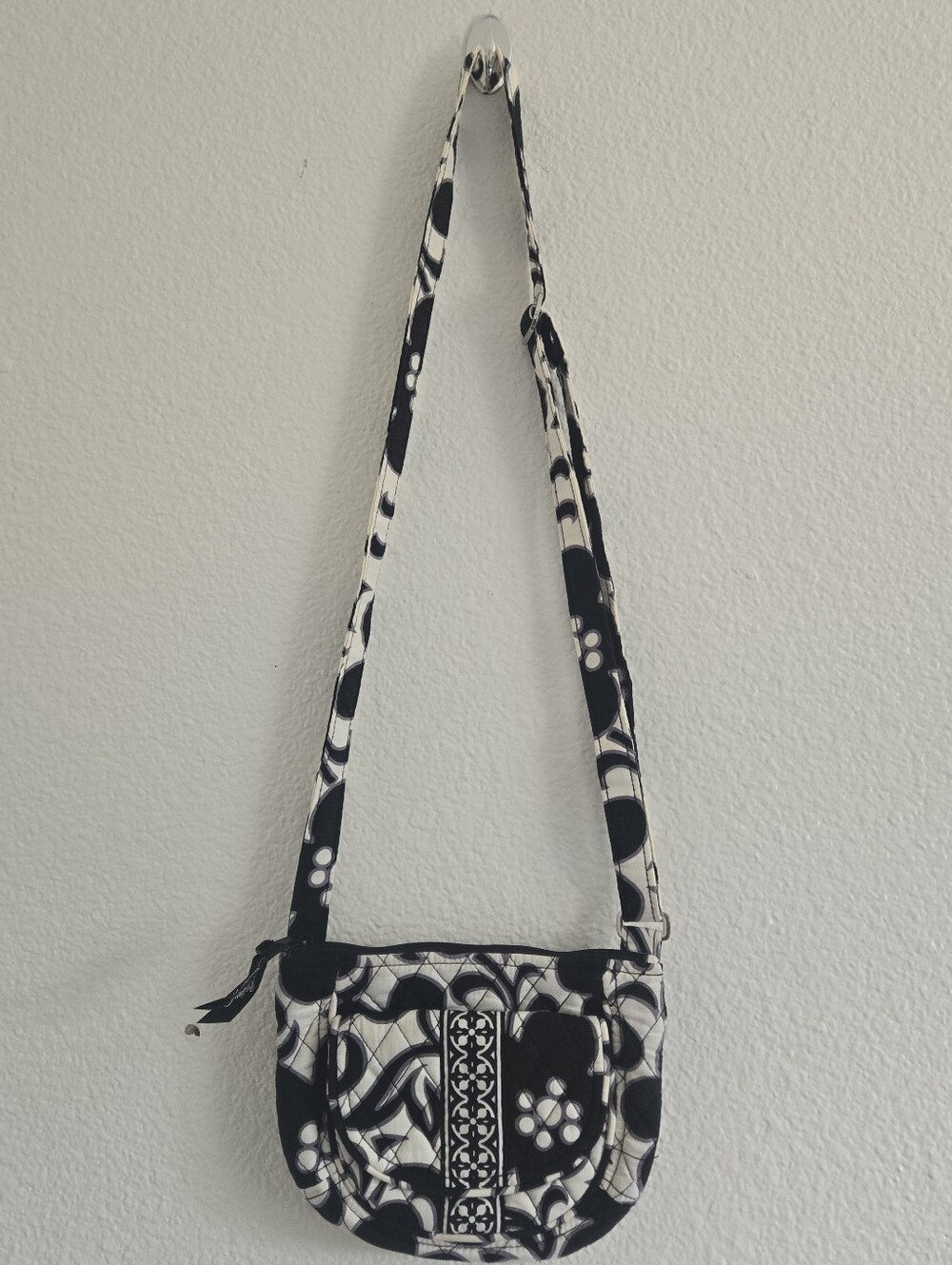 Vera Bradley Lizzy Crossbody Purse Shoulder Bag Black White Floral